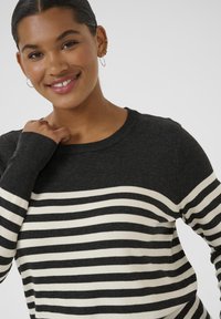 Kaffe Curve - Sweter