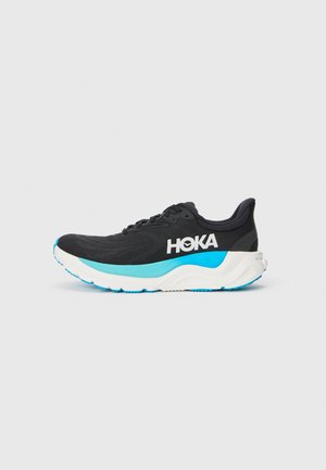 ARAHI 8 - Chaussures fitness - black/skyward blue