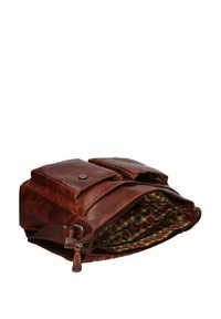 Borsa a tracolla in pelle marrone con due tasche frontali, chiusura con zip e interno a motivo. Caratterizzata da tracolla regolabile e hardware argentato.