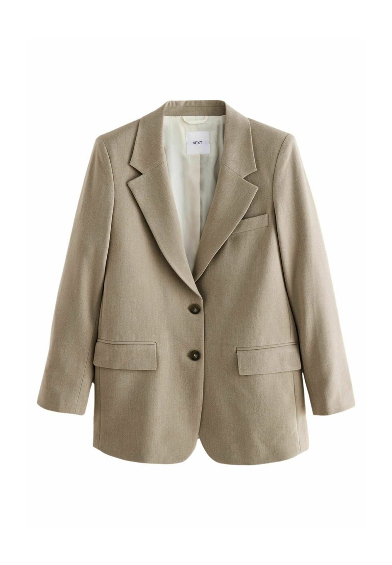 Blazer beige ajusté avec un col cranté, deux poches avant et une fermeture à un bouton. Texture lisse et intérieur doublé. Étiquette de marque visible.