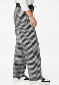 GOLDNER Broek - black