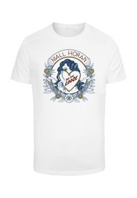 Hvid bomulds t-shirt med grafisk design med blomstrede accenter, der viser et hjerte og hænder, samt teksten "Niall Horan On the Loose."