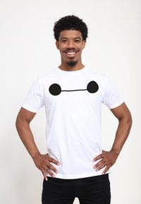Henry Tiger BIG HERO 6 MOVIE BAYMAX FACE - T-shirt z nadrukiem