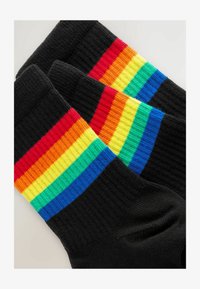 Valimata, bright rainbow