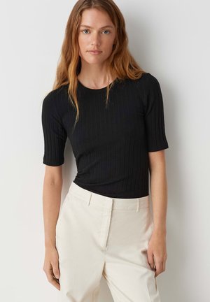 KURZARM SAVKA - Basic T-shirt - black