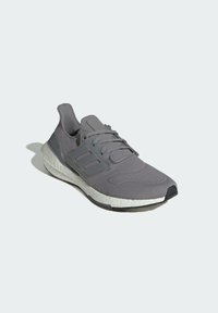 adidas Performance ULTRABOOST 22 szary