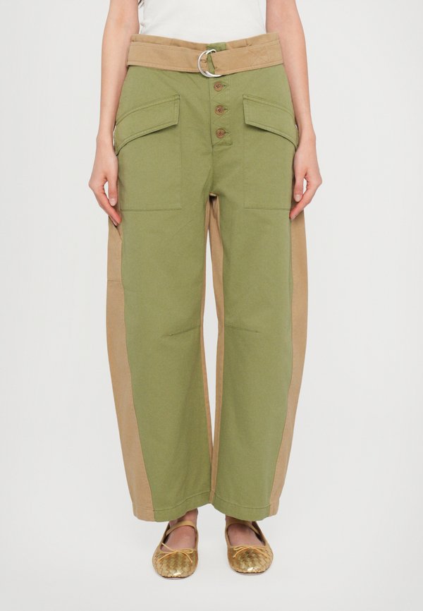 CAROLINA PANT - Relaxed fit jeans - khaki