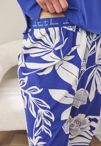 Next REGULAR FIT -SHORT SLEEVE SET - Pizsama szett - blue