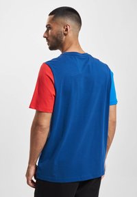 Puma BMW MMS ESS LOGO - Trükipildiga T-särk - blue