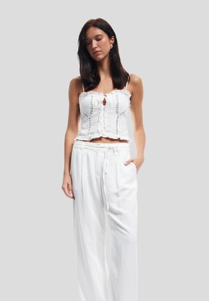 STRAPPY CROP  - Top - off white