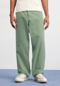 Carhartt WIP - SINGLE KNEE PANT - Džíny Relaxed Fit - park garment dyed Miniatura obrázku 1