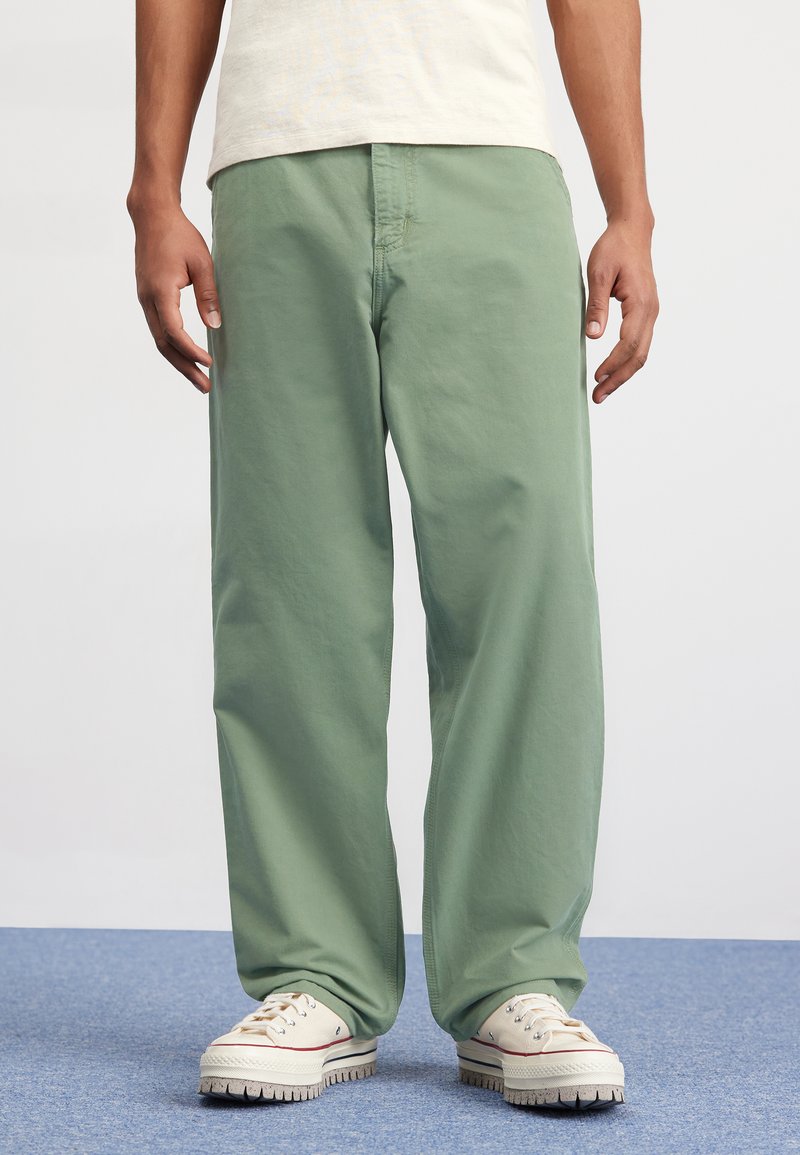 Carhartt WIP - SINGLE KNEE PANT - Džíny Relaxed Fit - park garment dyed, Zvětšit