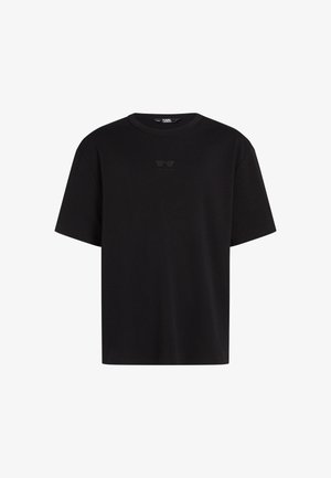 Camiseta negra de manga corta con cuello redondo y pequeño logo de gafas en relieve en el pecho.