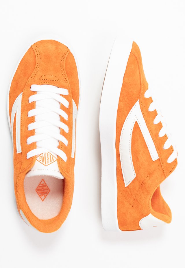 RETRO TRIM - Trainings-/Fitnessschuh - terracotta/eggshell