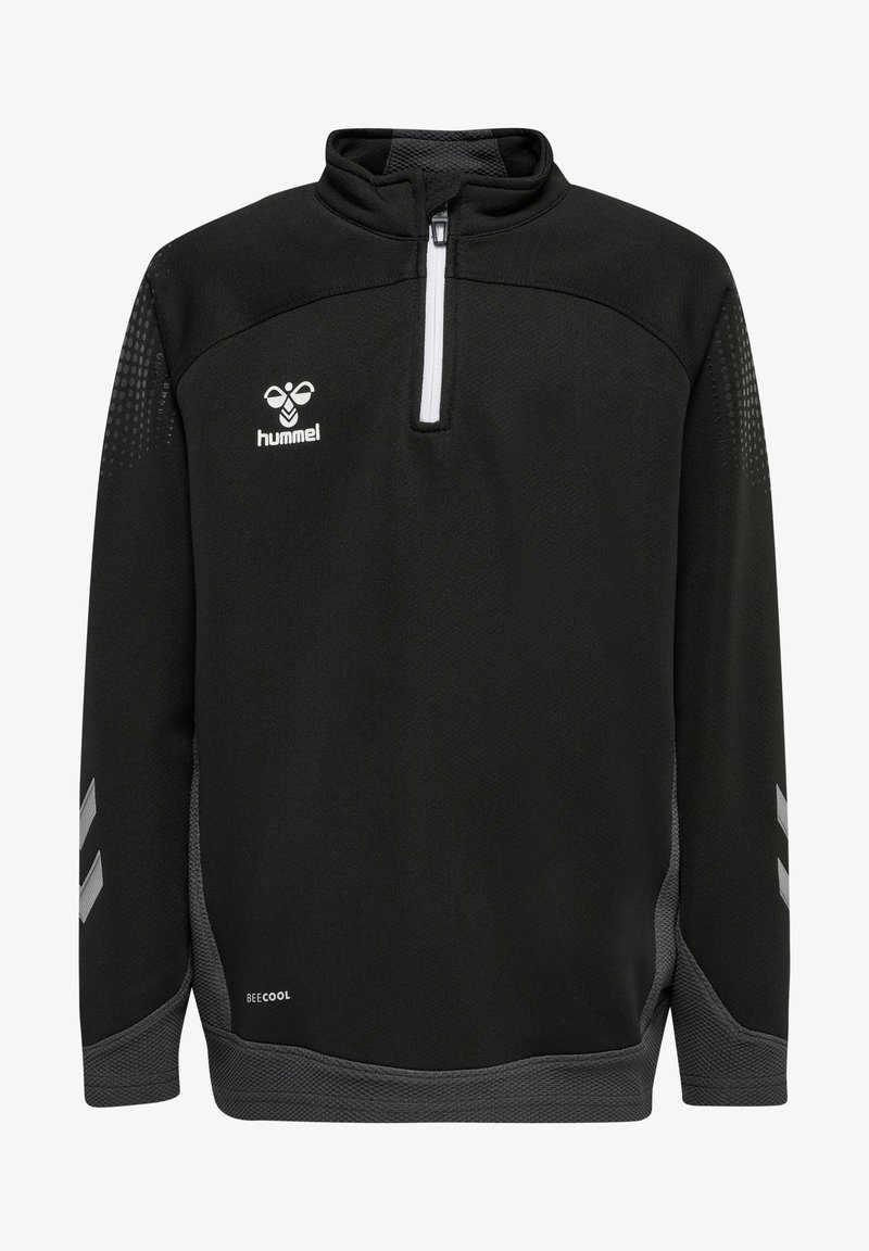 Svart sportjacka med en fjärdedelsdragkedja, meshdetaljer, reflekterande silverlogotyp och ränder, tillverkad av lätt, strukturerad tyg.