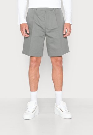 Shorts - off green