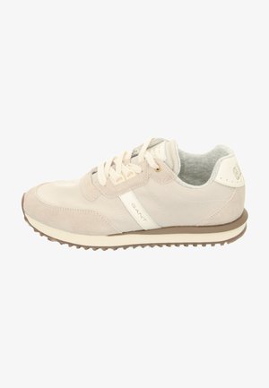 Beige Sport Schuh aus einer Kombination von glattem und Wildleder, mit runder Zehenpartie, Schnürung an der Vorderseite, gepolstertem Kragen und strukturiertem Gummisohle.