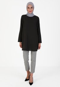 Modanisa Blouse - black
