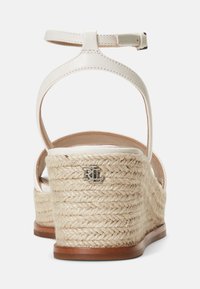 Lauren Ralph Lauren LEONA NAPPA LEATHER ESPADRILLE - Espadrilky - soft white