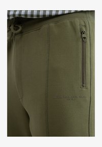 Unausgewählt, grün