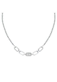 Collana in argento con maglie allungate e un pendente centrale con un design a scritta, circondato da piccoli gemme trasparenti.