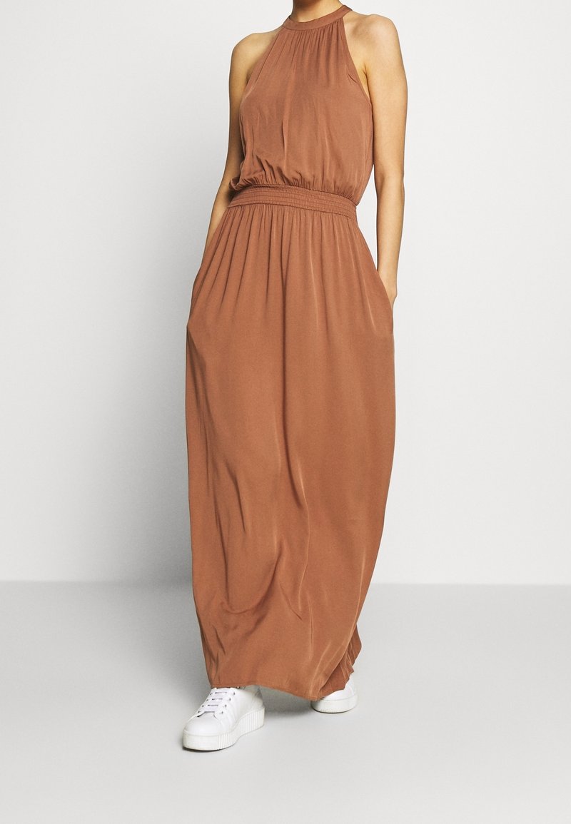 VILA Festklänning - brown