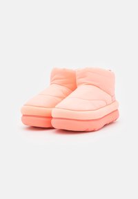 UGG Snowboots  - salmon