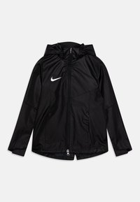 Chaqueta negra con capucha fabricada en un material suave y ligero. Presenta un cierre frontal con cremallera y el logotipo blanco de Nike en el lado izquierdo del pecho.