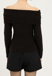 Even&Odd Sweter