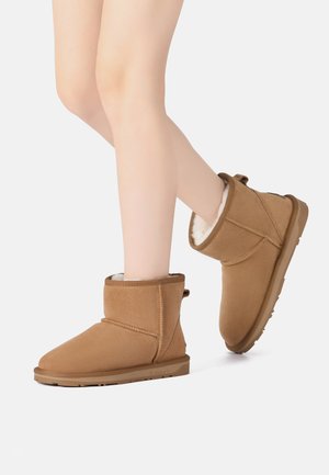 EVERAU EMU - Winter boots - chestnut