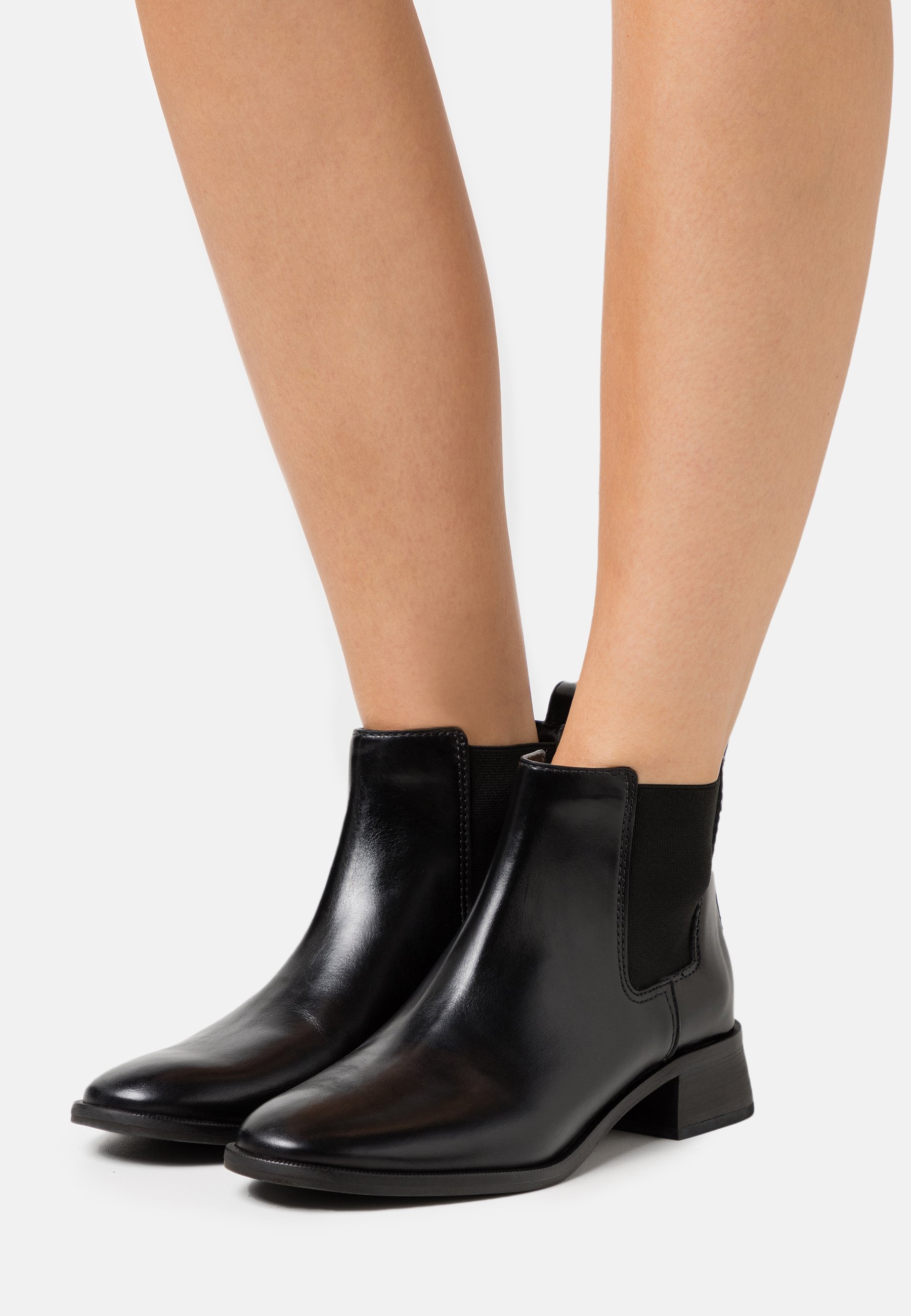tory burch leather boots