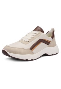 Baskets décontractées beige et marron avec lacets blancs, semelle épaisse blanche, en cuir et en daim.