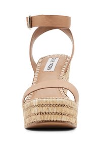 Sandali platform beige con due fasce larghe per il piede e una cinghia alla caviglia. Tacco a cuneo avvolto in juta con finitura texture. Logo sulla soletta.