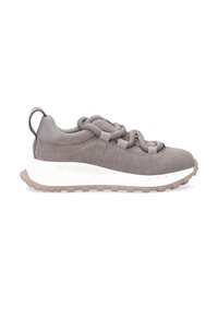 Graue Wildleder-Sneaker mit strukturierter Oberfläche, dicken Schn�ürsenkeln, gepolstertem Fersenbereich und einer weißen Dämpfungssohle mit einer beigen Gummilaufsohle.