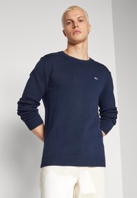 Thumbnail Image 4
