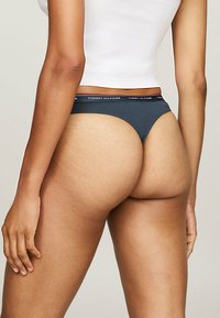 Tommy Hilfiger ESSENTIALS 3 PACK - Tanga - mil denim pearly pink white