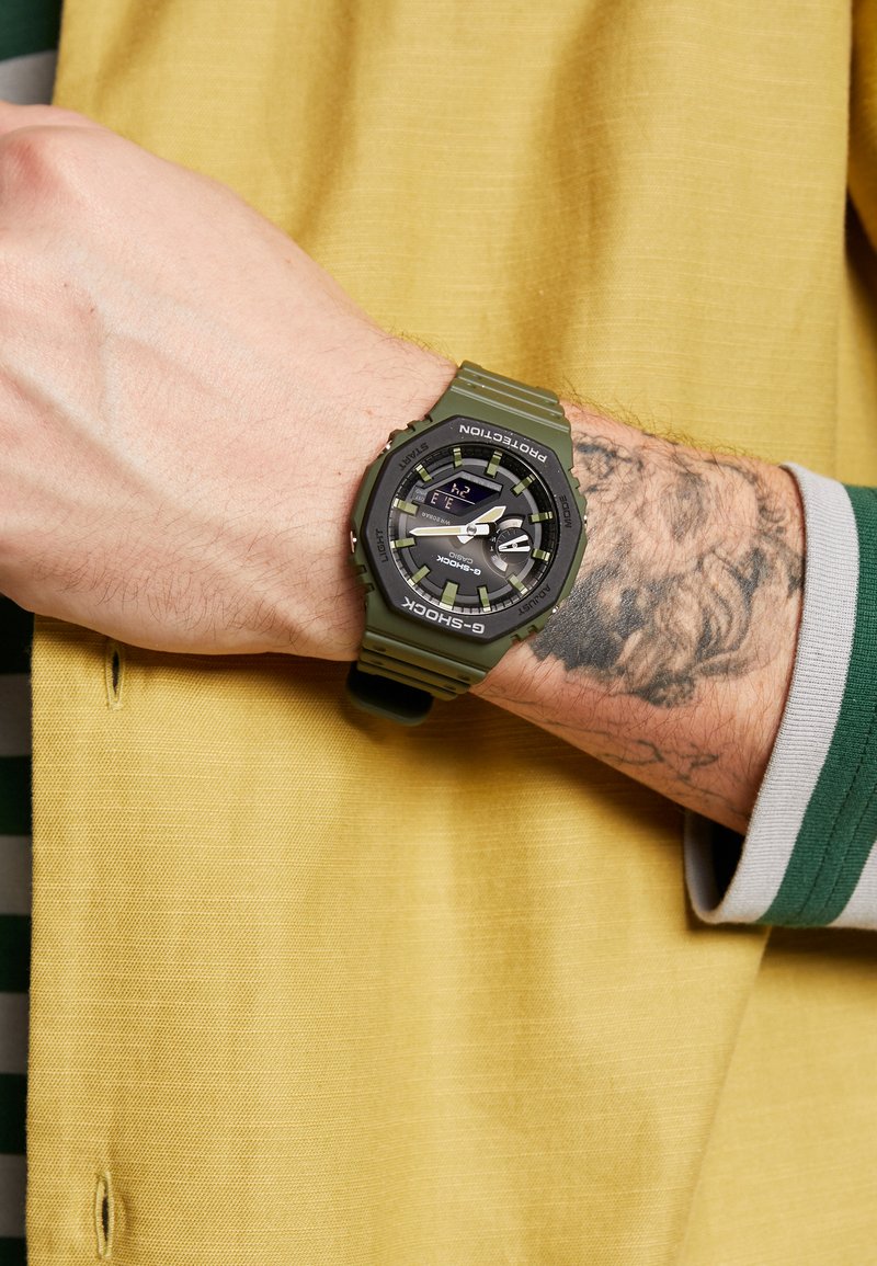 G-SHOCK - GA-2110 - Ura kronograf - green, Povečajte