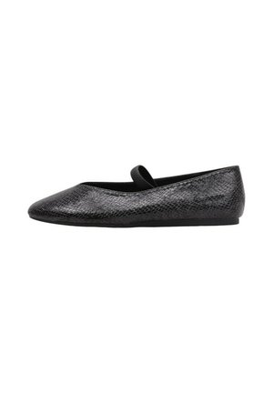 Ballerines noires avec un motif serpent texturé, matériau lisse, bout pointu et une fine sangle sur le cou-de-pied.