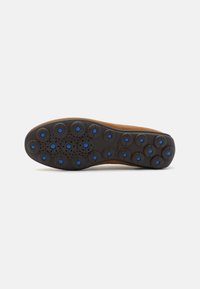 Geox U SPHERICA EC - Mokasíny - toffee