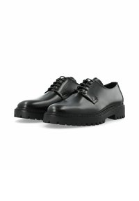 Scarpe di pelle nera con finitura liscia, punta rotonda e design con lacci. Suola spessa e robusta in gomma nera con dettaglio del battistrada scolpito.