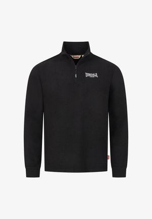 Czarny polarowy sweter z kołnierzem zapinanym na zamek, z małym białym logo na klatce piersiowej. Długie rękawy i prosty dół, z metką z boku.