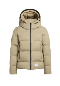 Beżowa kurtka puchowa z wysokim kołnierzem i regulowanym kapturem, z czarnymi zamkami błyskawicznymi i bocznymi kieszeniami do przechowywania.