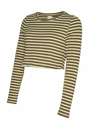 Garām piedurknēm, īss krekls ar horizontālām olīvu zaļām un baltām svītrām, apaļu kakla izgriezumu un ribas auduma tekstūru.