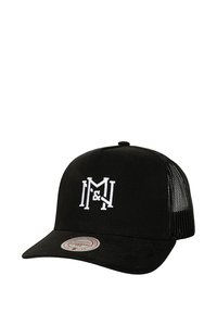 Gorra de béisbol negra ajustable con malla en la parte posterior y letras blancas bordadas "M&N" en el panel frontal, además de una pegatina redonda del fabricante en el visera.