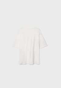 T-shirt bianco in cotone con maniche corte, colletto rotondo e vestibilità morbida. Tessuto liscio e senza pattern o grafiche visibili. Vista posteriore mostrata.