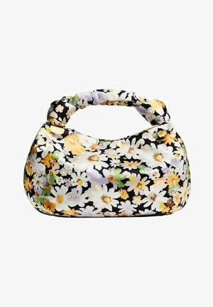 Bolso pequeño con asa torcida, fondo negro y patrón floral en blanco, amarillo, verde y púrpura.