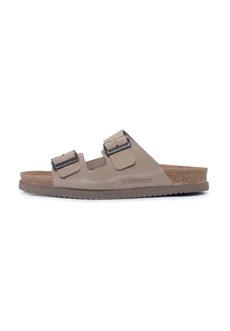 Sandalo in suede marrone con due fibbie regolabili, soletta in sughero imbottita e suola in gomma texturizzata. Presenta il nome del marchio "Mephisto" impresso.