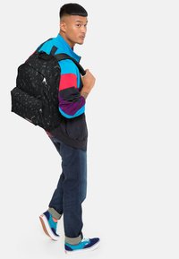 Eastpak OUT OF OFFICE - Mochila - blocks black