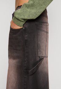 The Ragged Priest SWEEPER WIDE LEG - Wide Leg - dirty charcoal wash