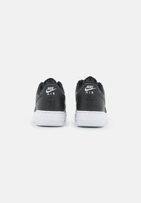 Nike Sportswear AIR FORCE 1 07 NEXT NATURE - Sapatilhas - black/white/metalllic silver